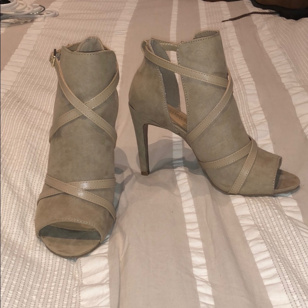 Taupe faux suede peep toe strappy heels size 7.5